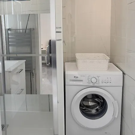 Neuf Avec Balcon, A 100 M De La Appartement Vallauris